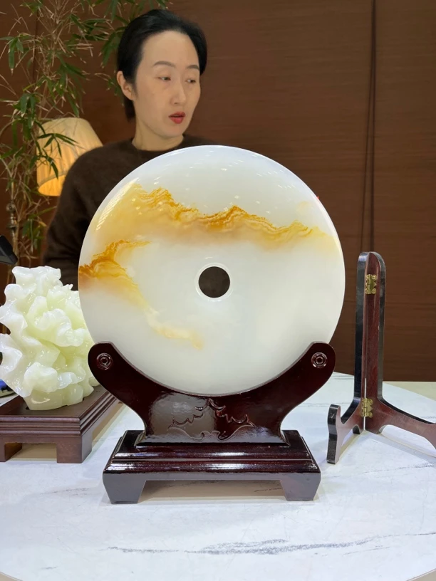 精品天然玉石摆件