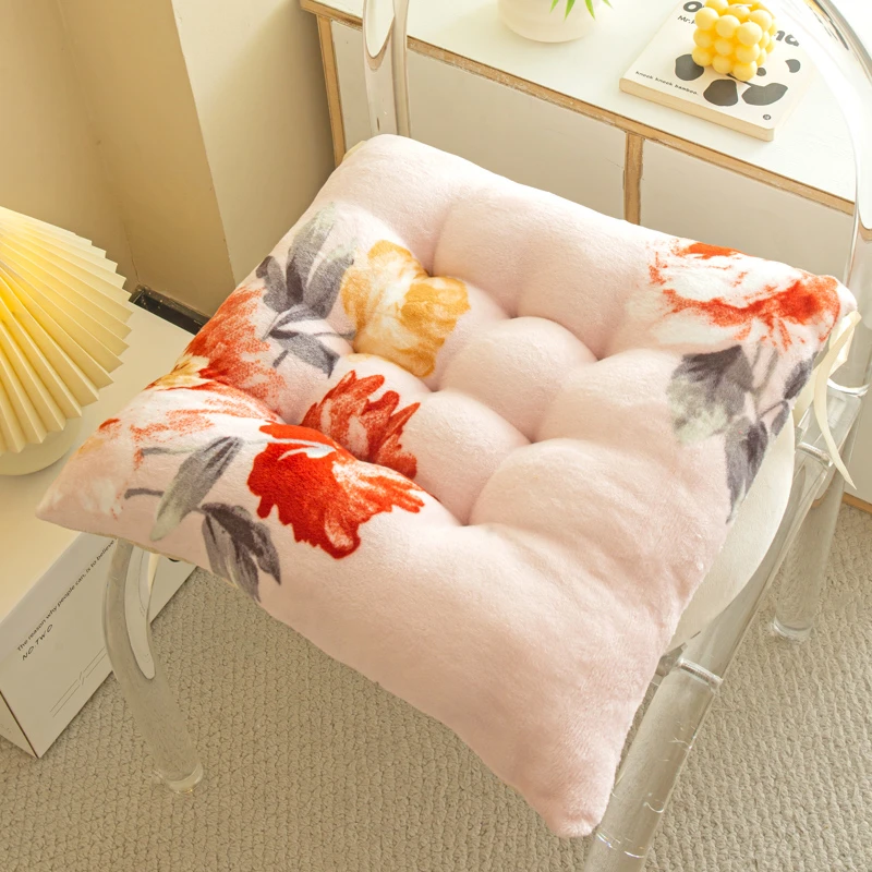 秋冬加厚毛绒椅子坐垫办公室飘窗榻榻米家用防滑屁股垫