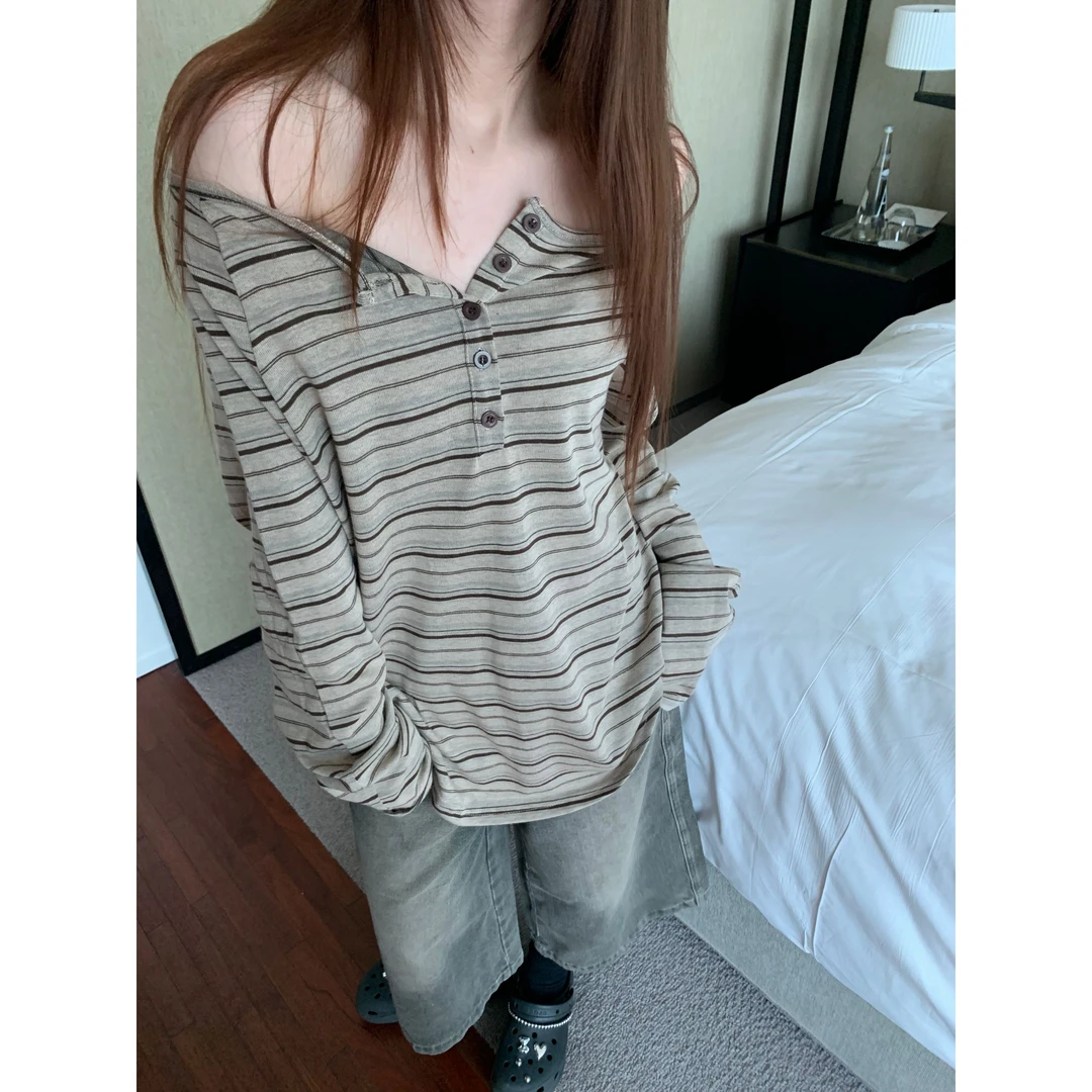 实拍实价2025~条纹露肩长袖显瘦宽松T恤设计感一字肩上衣内搭