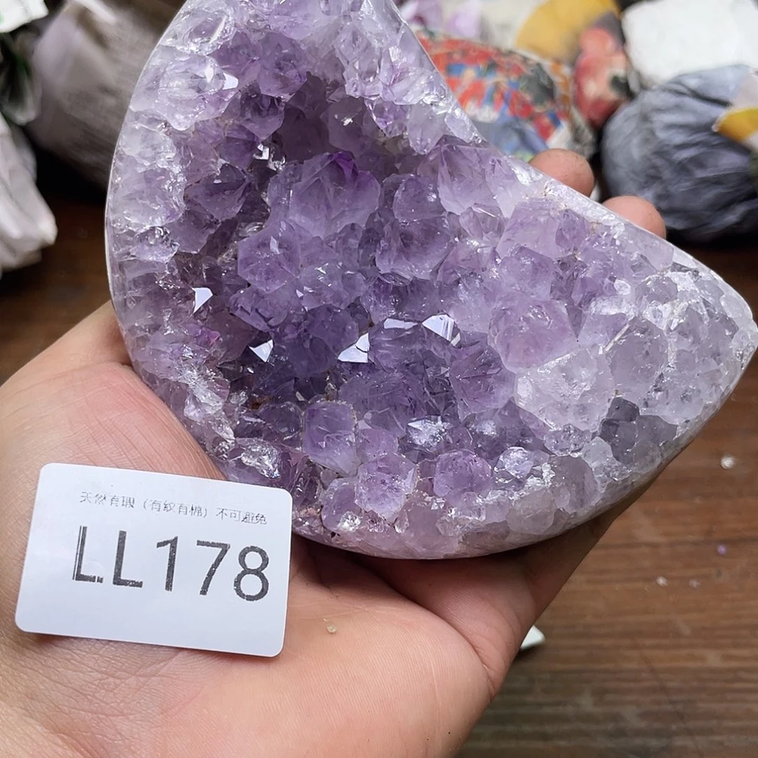 水晶大型摆件（非配饰）未镶嵌