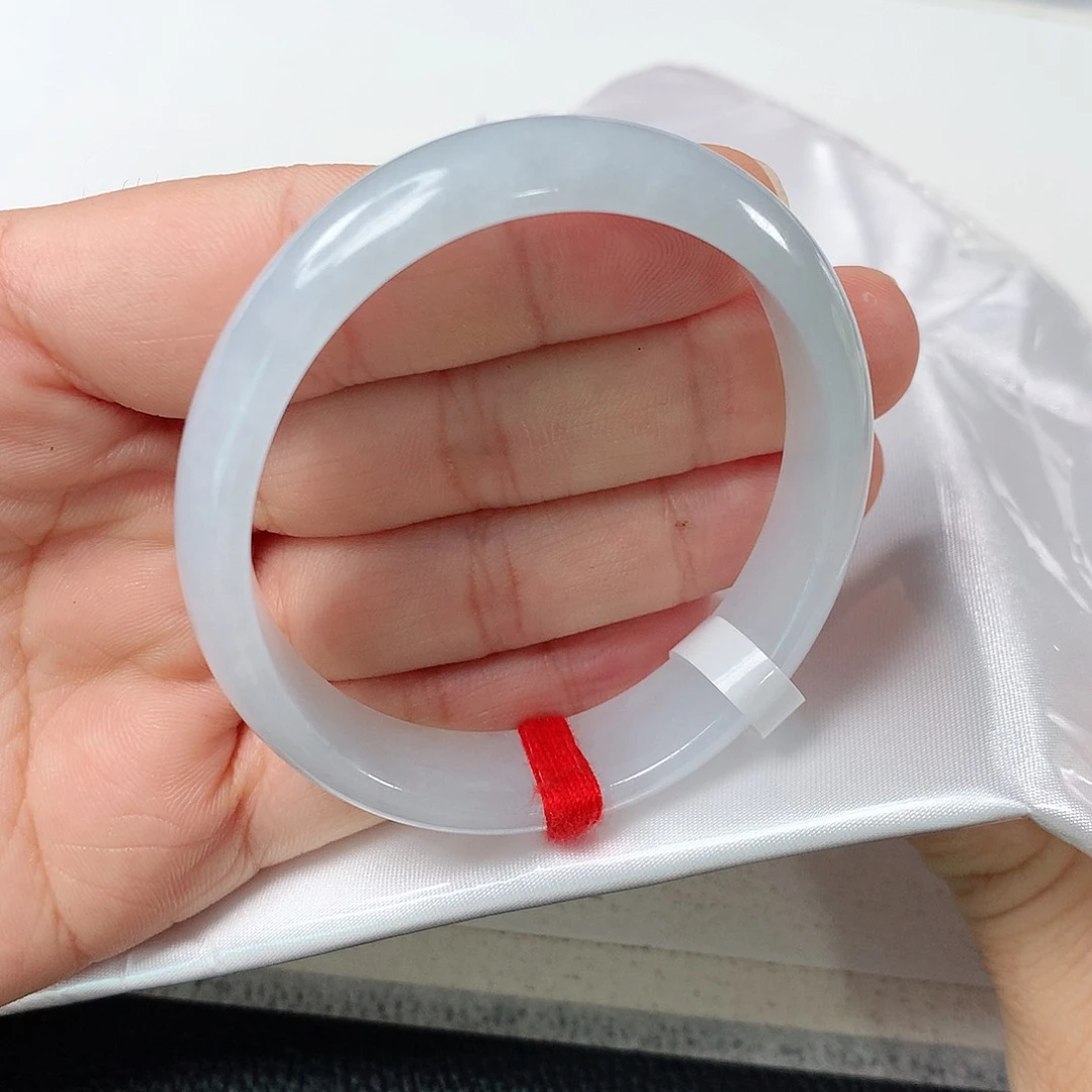 翡翠手镯未镶嵌小**儿 贵妃