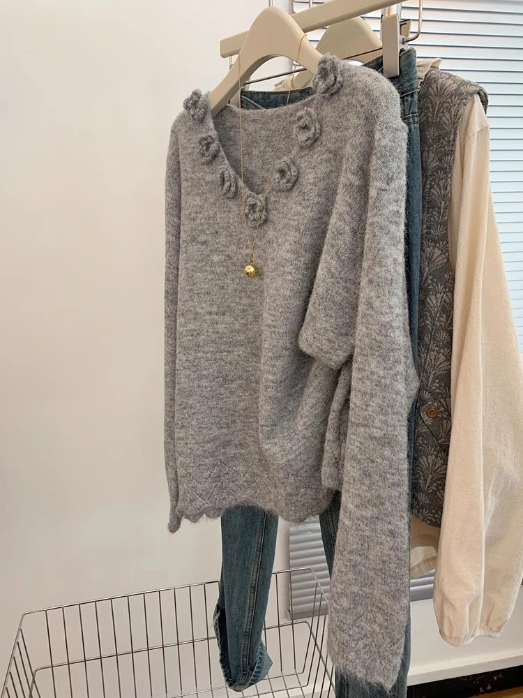 山茶花钩编针织衫V领毛衣女2025秋冬温柔风韩版宽松洋气减龄上衣