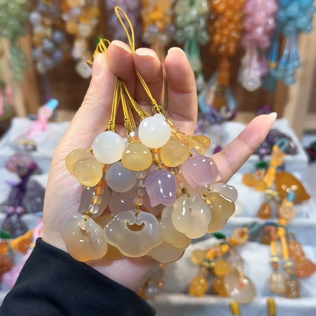 玛瑙/玉髓天然玉髓玛瑙通货料子不挑不拣带有包容点未镶嵌