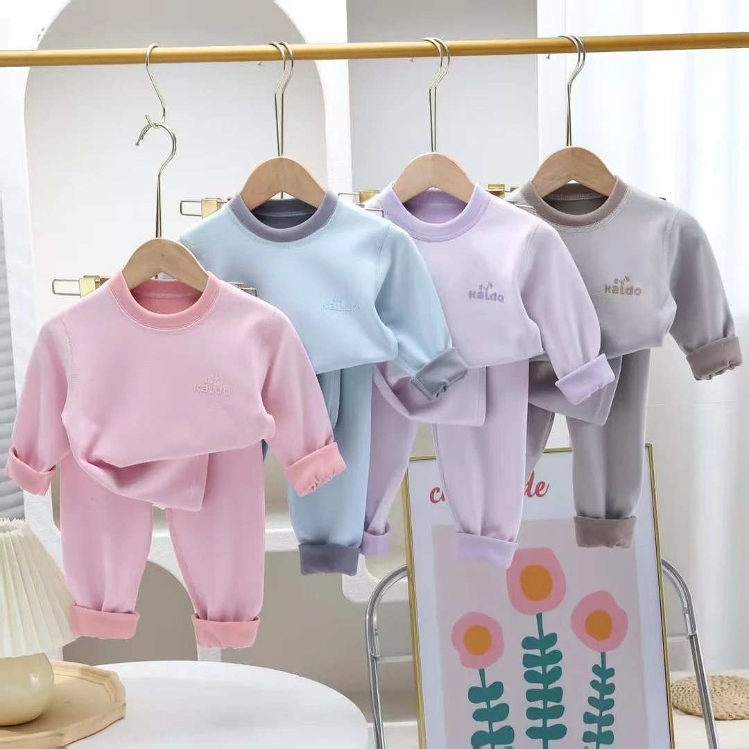 儿童亲肤柔软德绒秋衣秋裤无骨套装男女童家居