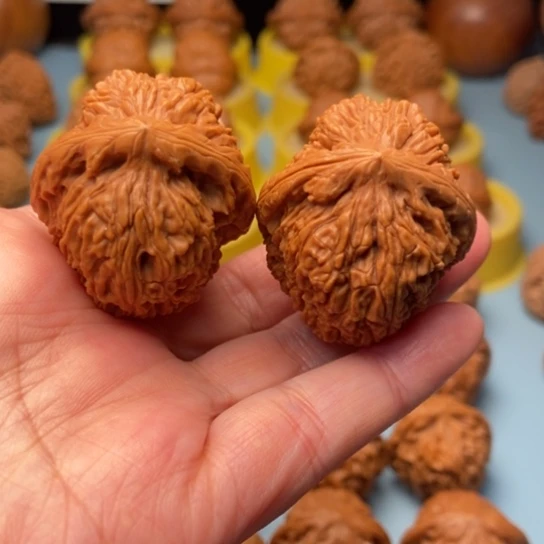 文玩核桃吊坠南将石 35 38