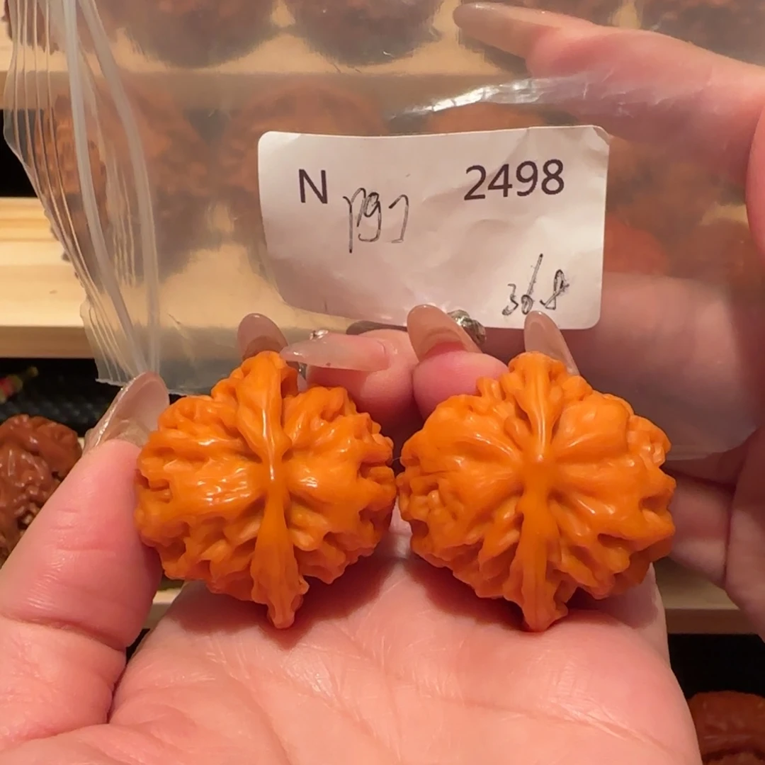 繁***界文玩核桃吊坠苹果园36精品