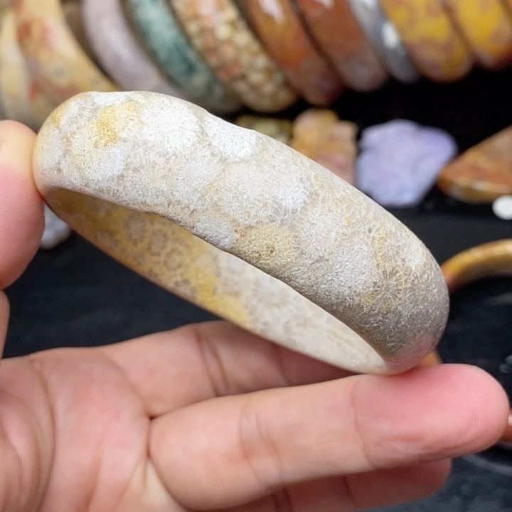 硅化玉手镯未镶嵌60