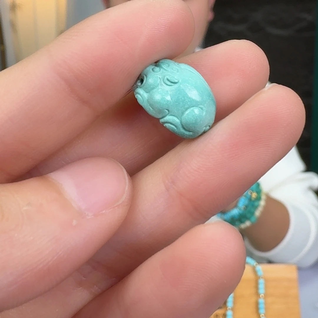 绿松石未镶嵌挂件