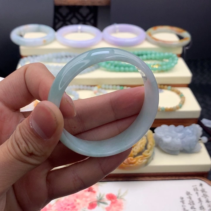 翡翠未镶嵌手镯手镯