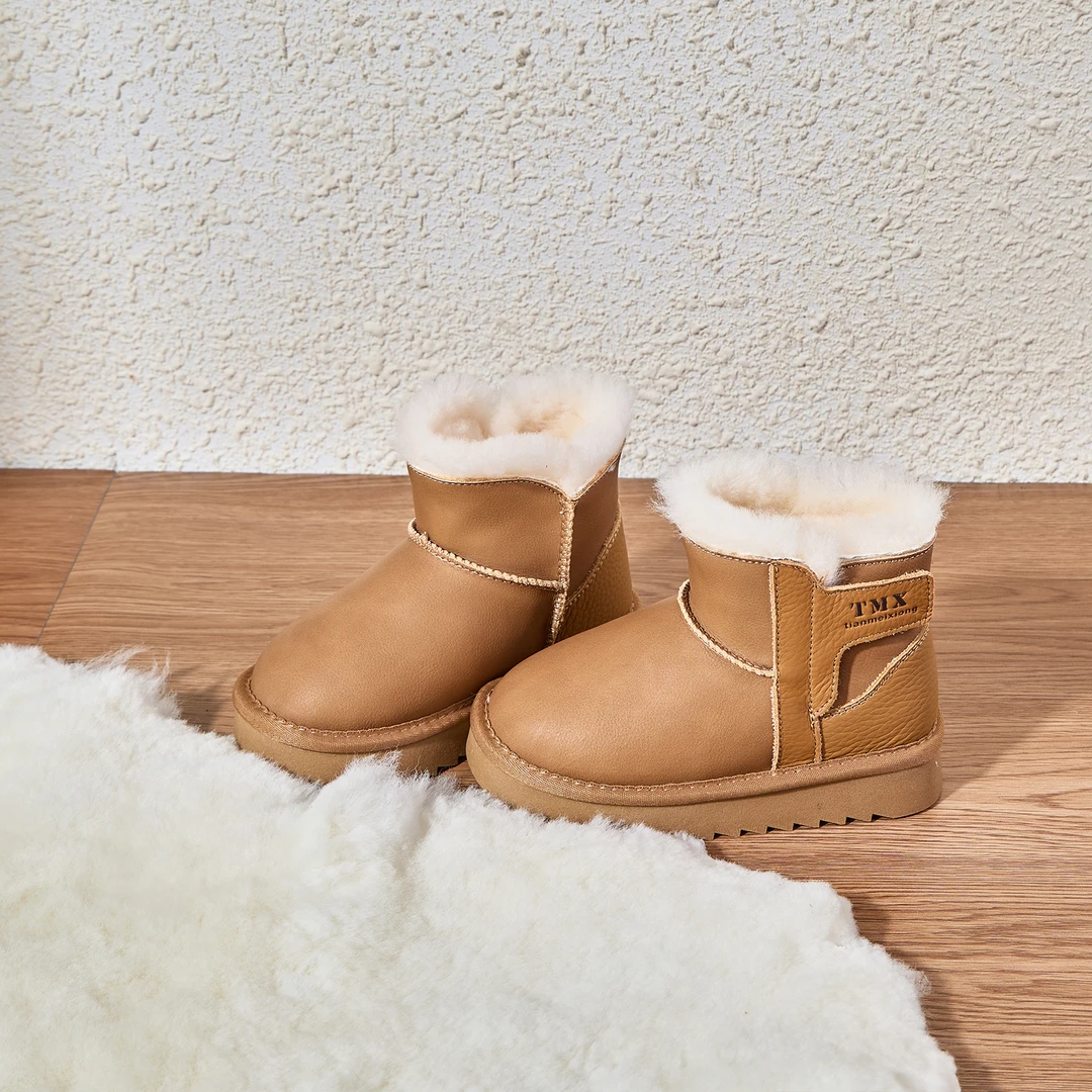 儿童雪地靴冬季新款加厚绒女童短靴韩版百搭男童保暖防滑大棉鞋子