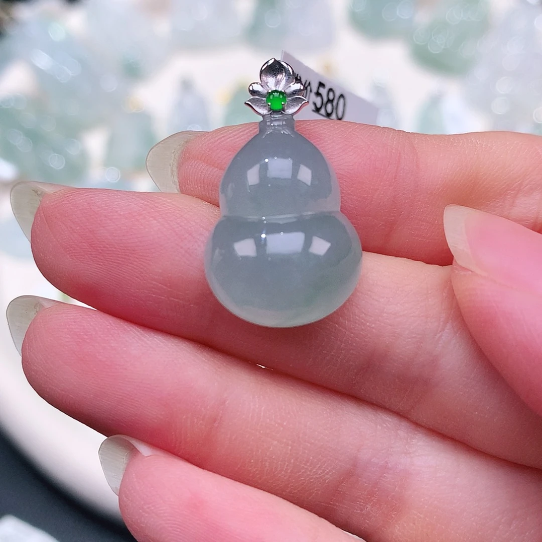 颈饰18K金镶嵌翡翠25.5/14.7-7.8