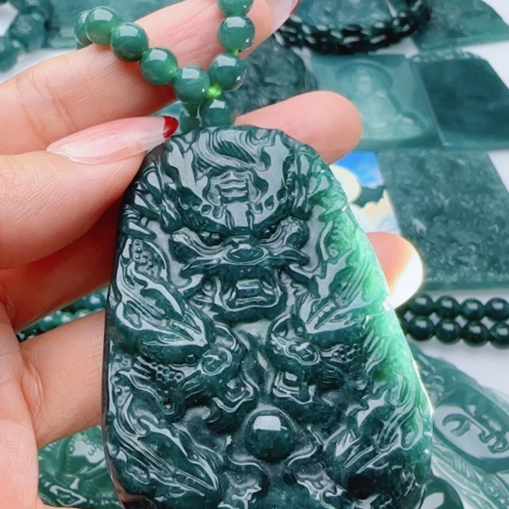 翡翠未镶嵌颈饰多样性发货天然A货翡翠