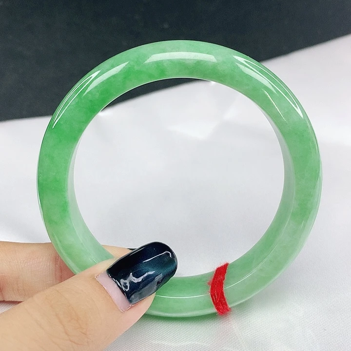 翡翠手镯未镶嵌圈54.7，5012