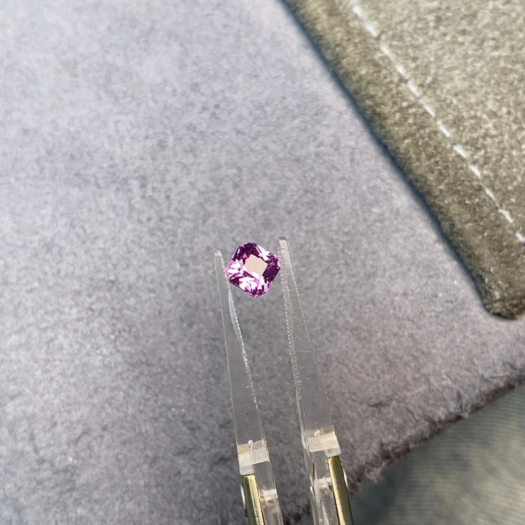 彩色蓝宝石裸石1.1ct 无烧薰衣草
