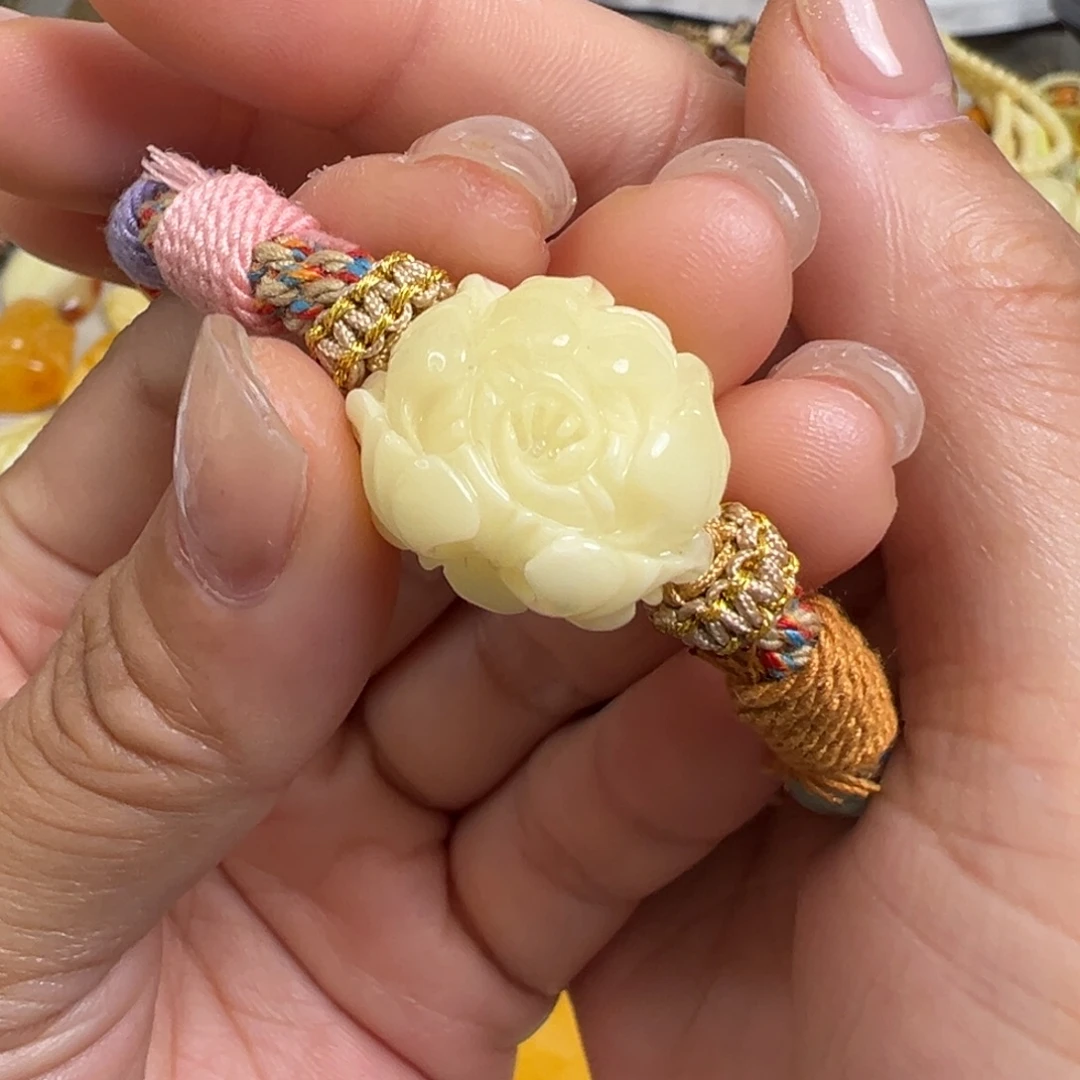 裸石蜜蜡未镶嵌蜜蜡
