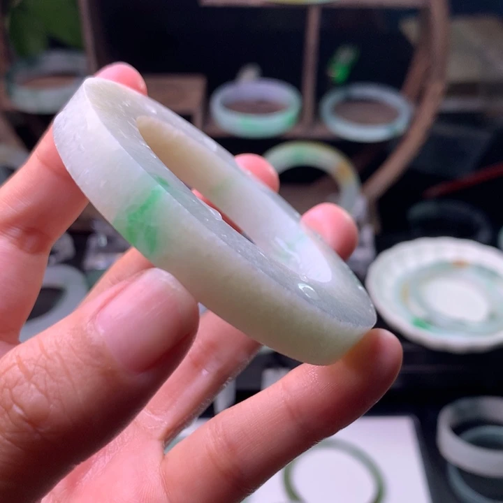 未镶嵌翡翠定制翡翠