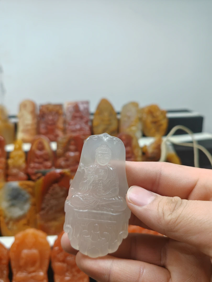 黄龙玉挂件阿弥陀佛