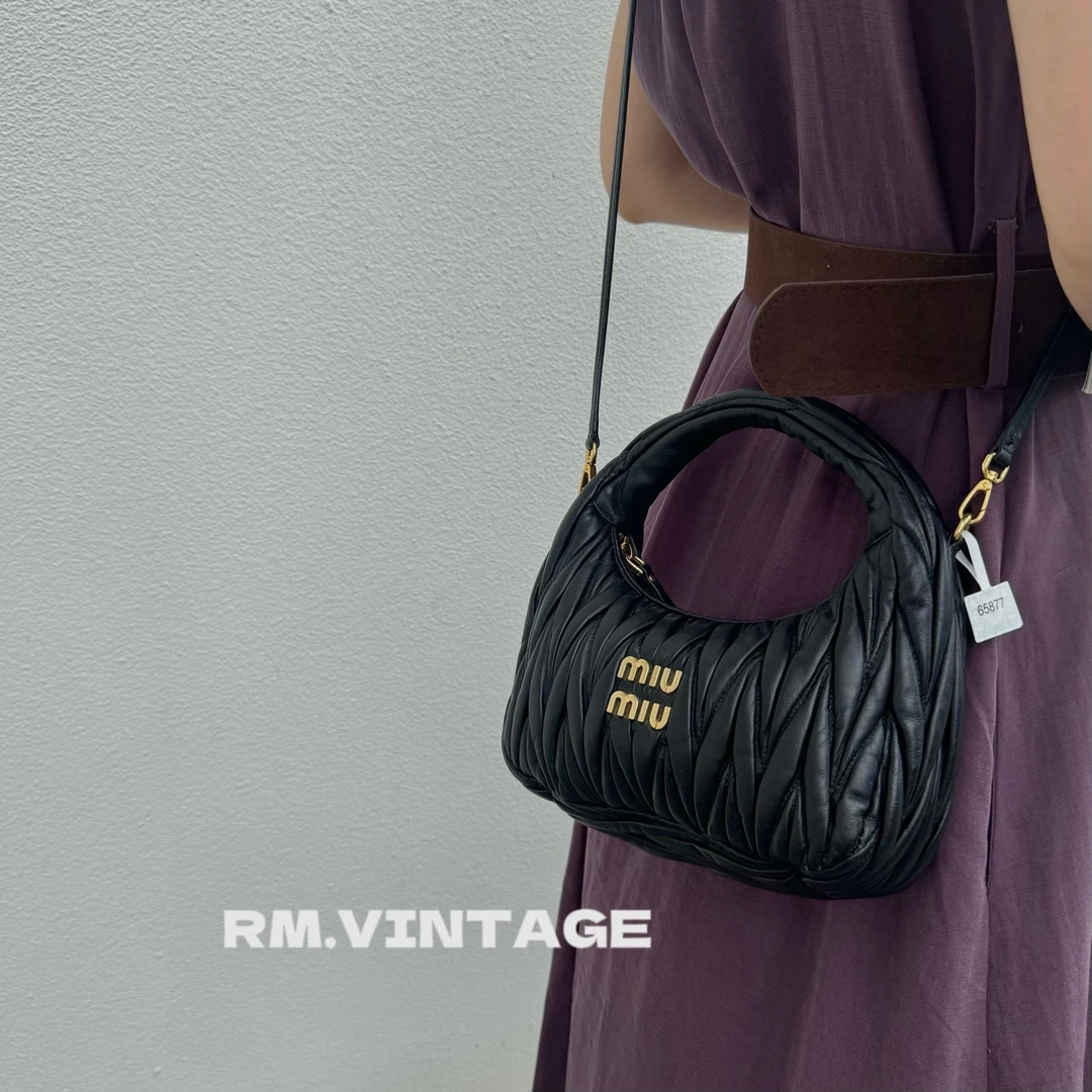 95新 MIU MIU/缪缪 入目 新款小号wander手提包 98945