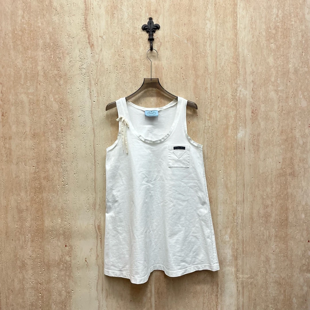 95新 Prada/普拉达 Prada白色三角标背心连衣裙/42码 大码/36175