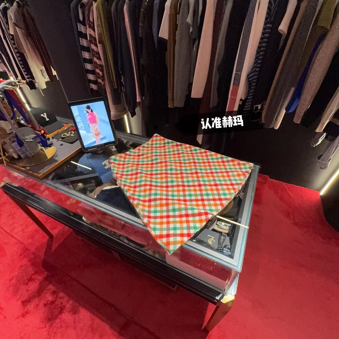 认准赫玛 【M】秀款彩虹色格纹半身裙#1785上新