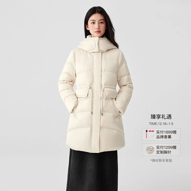 珂莱蒂尔90鹅绒防寒保暖抽绳收腰中长款绗缝羽绒服女KR01122V1