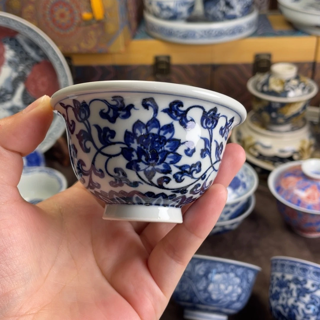 11景德镇青花缠枝莲