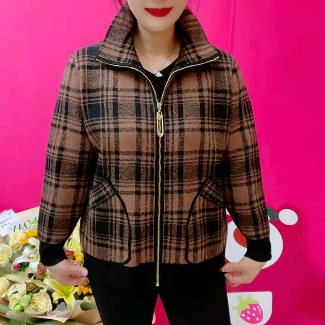 2025新款妈妈格子拉链针织开衫显瘦韩版短款休闲宽松洋气老年外套