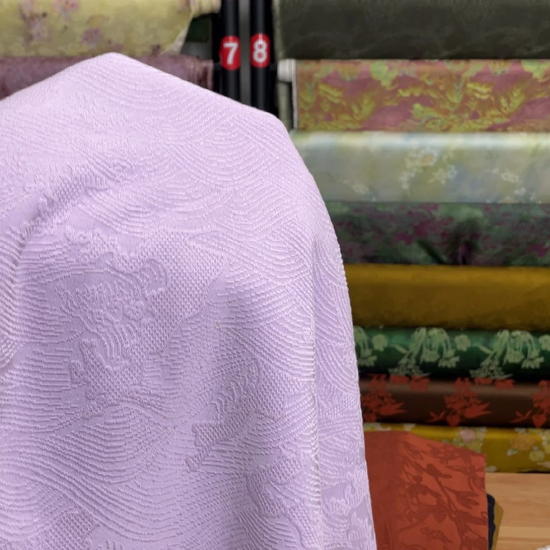 天丝（莱赛尔纤维）紫色提花澳绒米