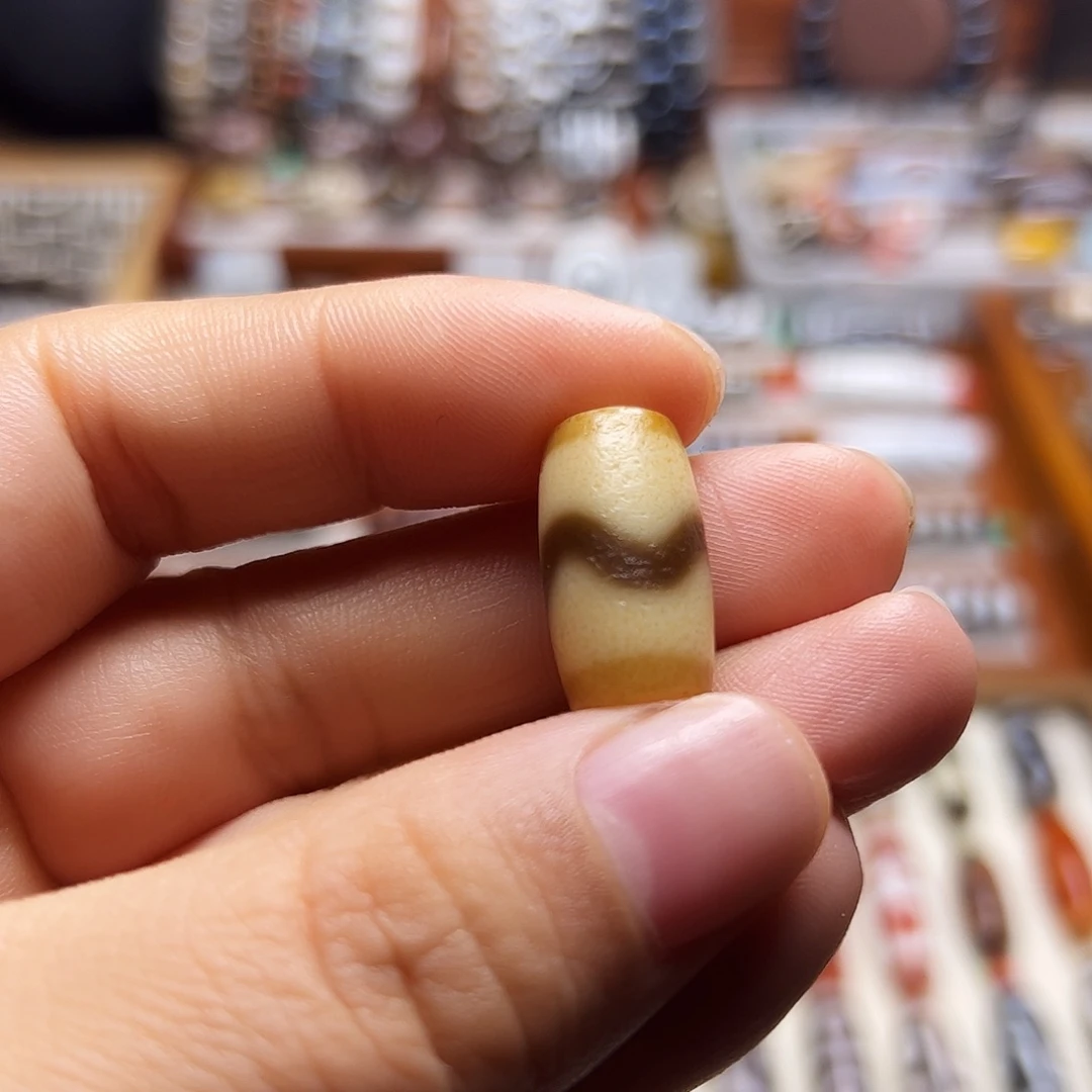 @***蚱玛瑙/玉髓未镶嵌颈饰