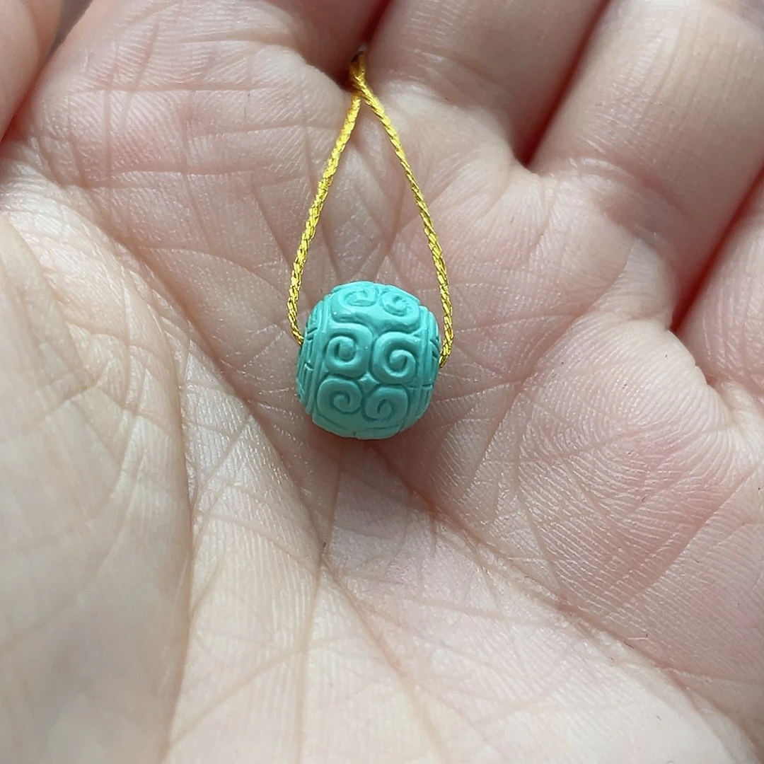 绿松石颈饰未镶嵌