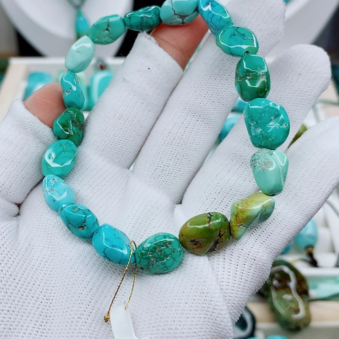 绿松石未镶嵌颈饰