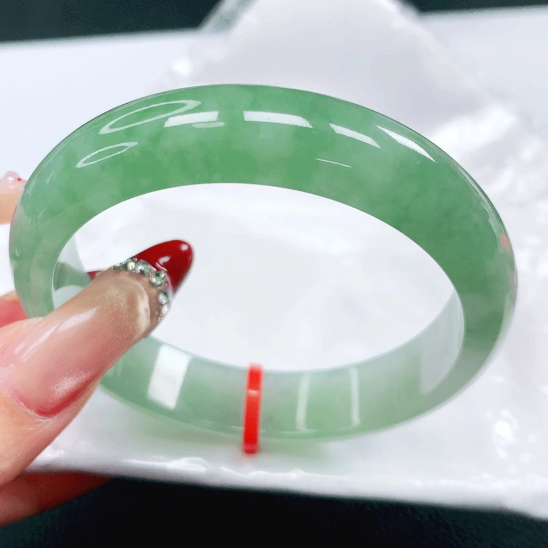 翡翠未镶嵌手镯56