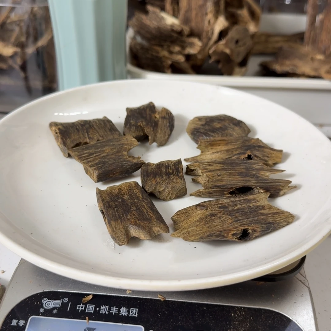 沉香沉香碎屑张勺子50克