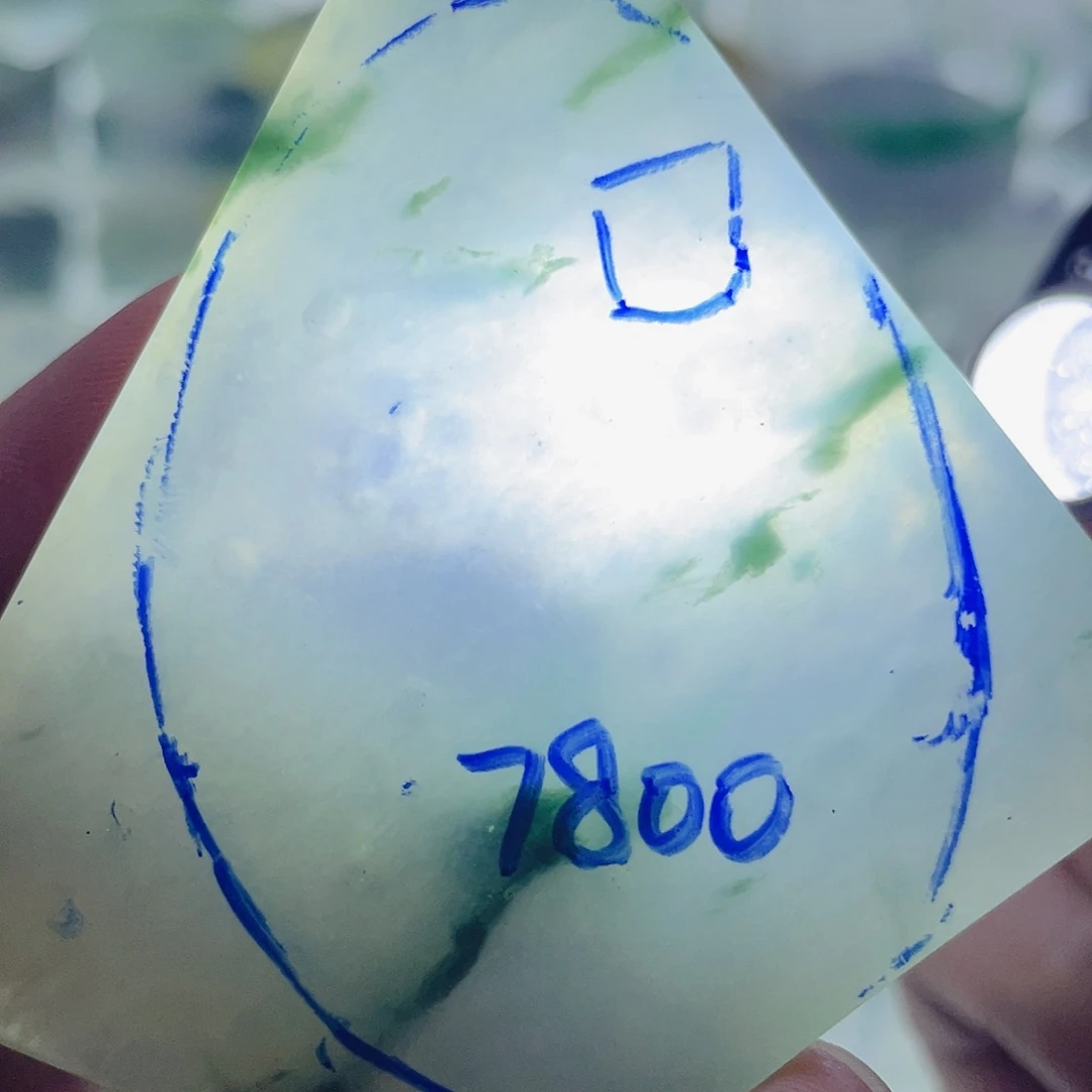 定制翡翠未镶嵌天然翡翠雕刻定制