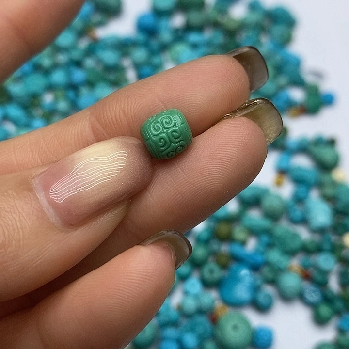 绿松石未镶嵌珠宝奇石