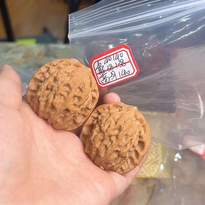 文玩核桃把件非嫁接北京
