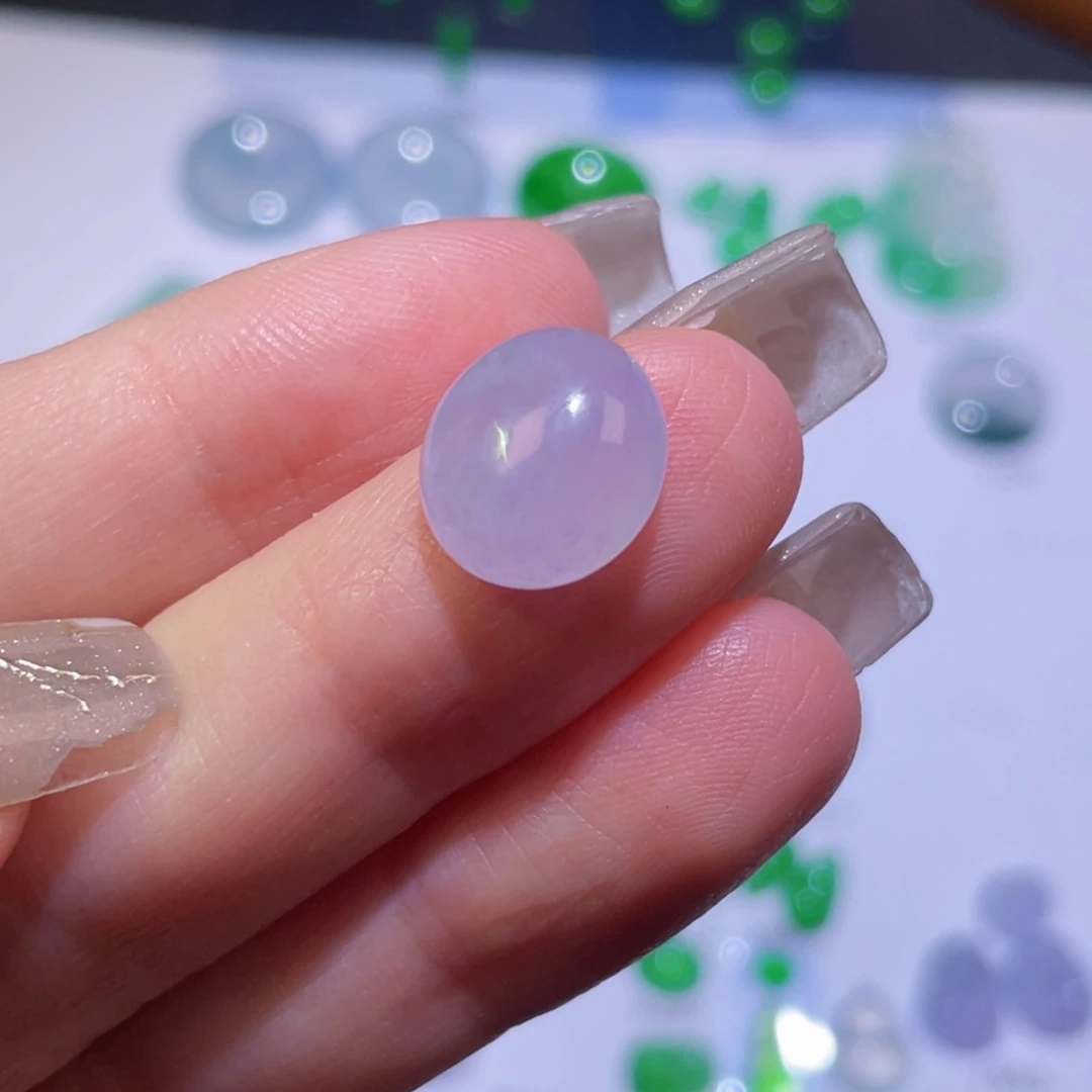 翡翠未镶嵌颈饰裸石