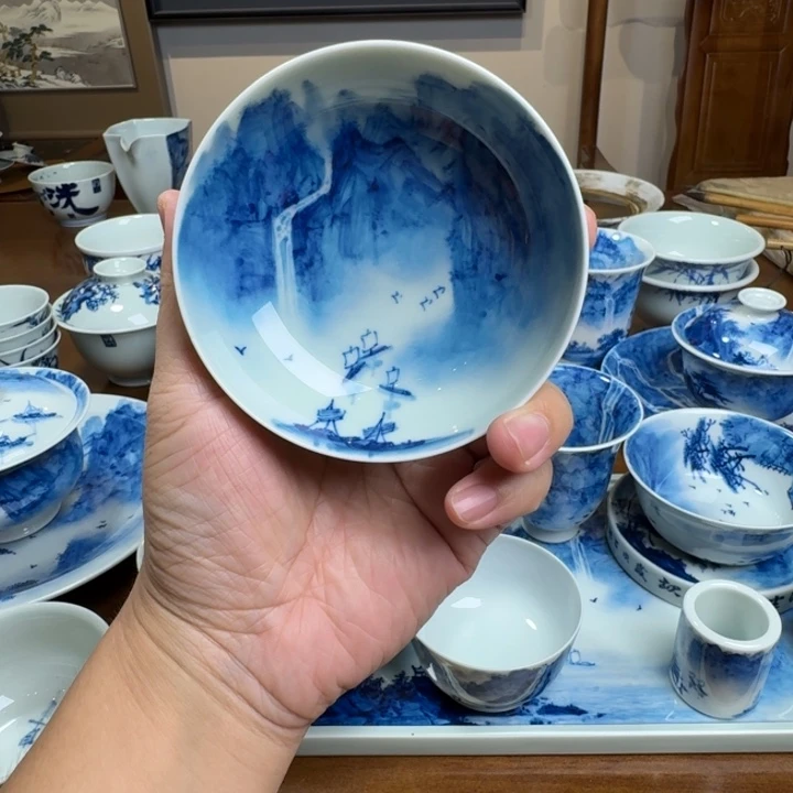 山水画作品集于一体而