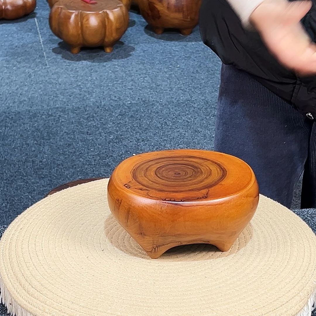 4 号香樟木尺寸：20-17-10cm