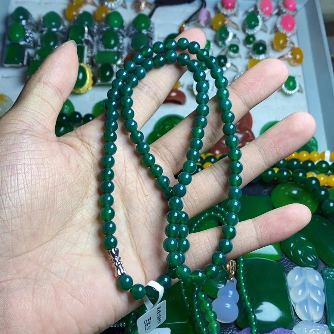 玛瑙/玉髓颈饰未镶嵌?****?卡6