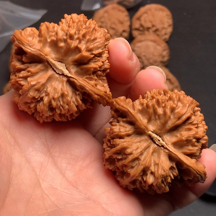 景***吊坠文玩核桃满天星4546尺