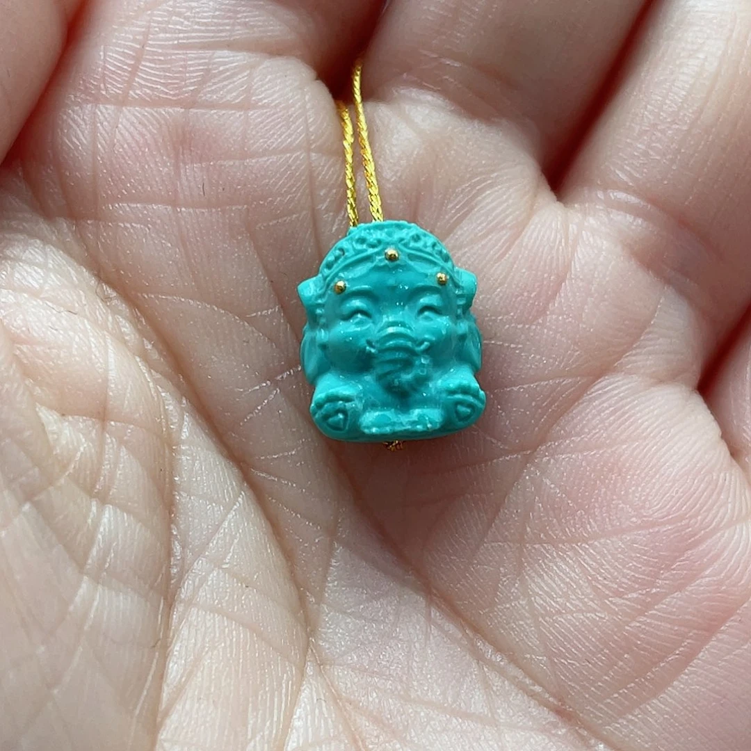 绿松石颈饰未镶嵌