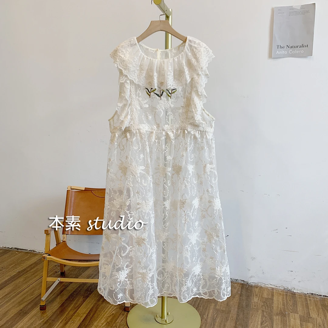 C3364刺绣蕾丝圆领背心裙