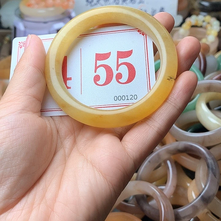 石英质玉（黄龙玉）未镶嵌手镯