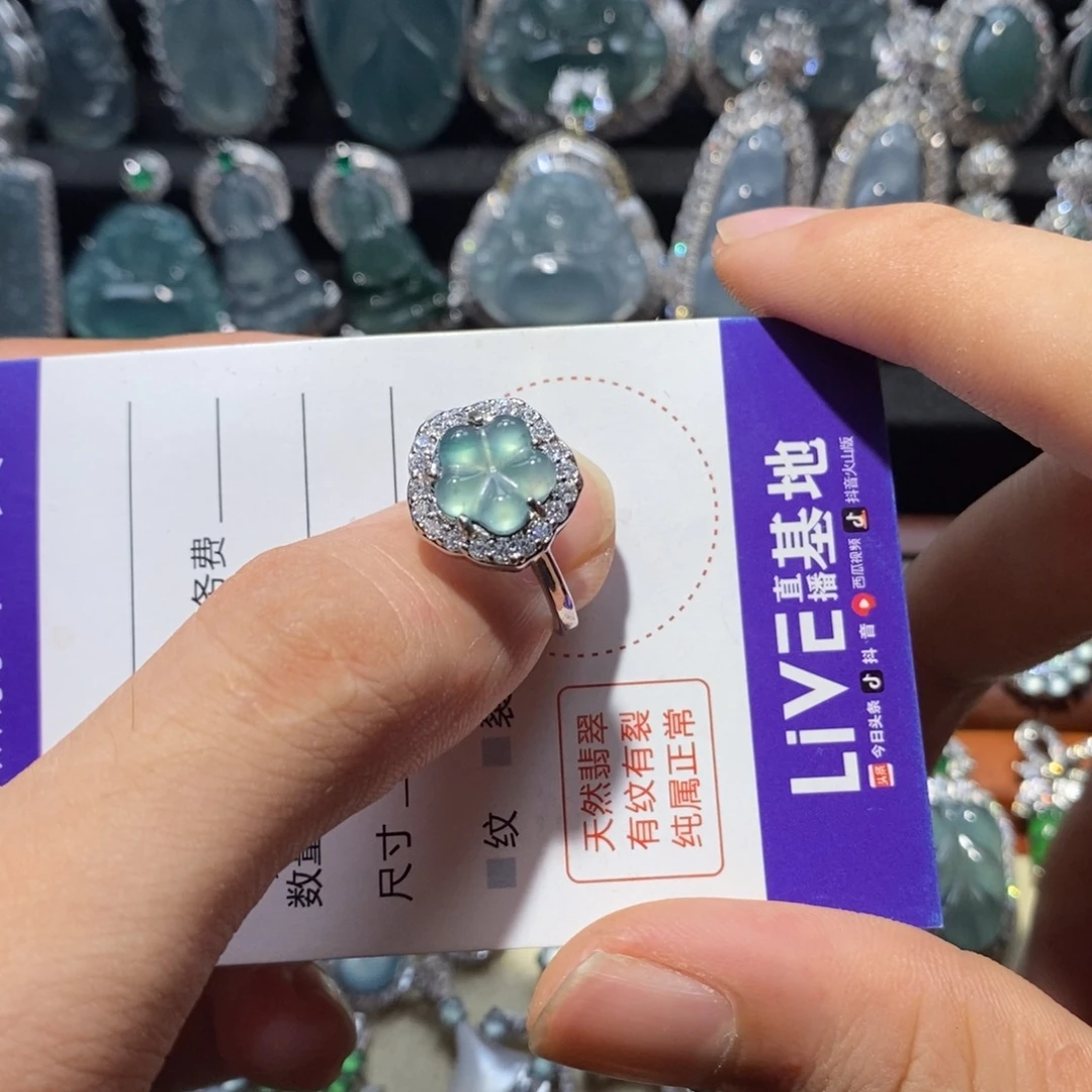 心***笑颈饰未镶嵌翡翠翡翠