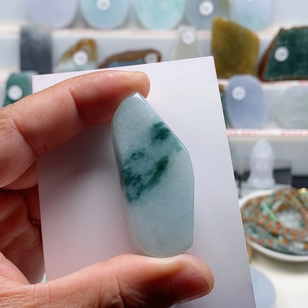 翡翠未镶嵌颈饰乐凡珠宝翡翠挂件