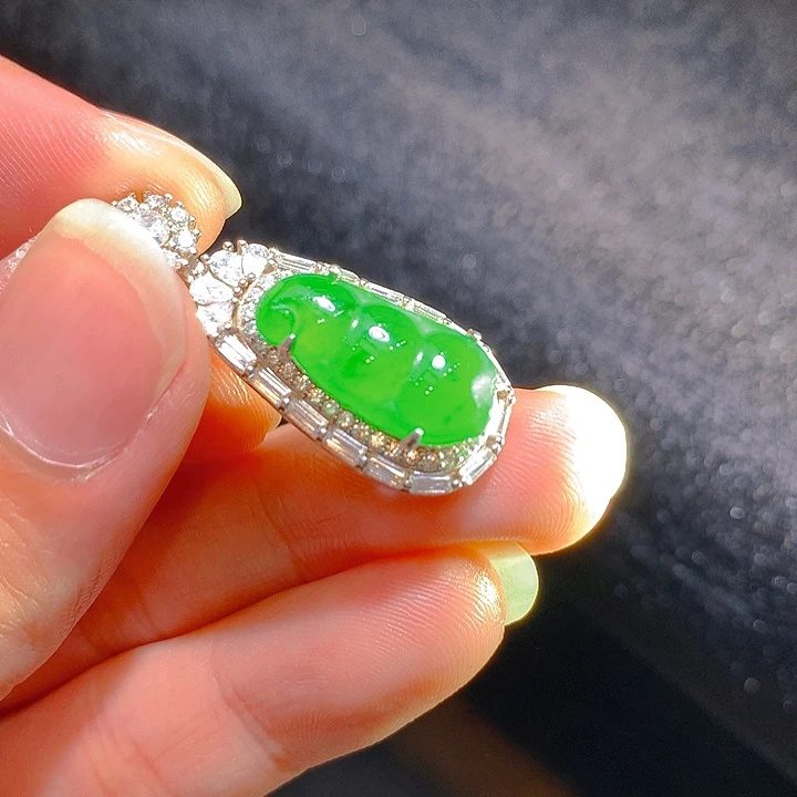 【闪购商品】翡翠颈饰银S925镶嵌翡翠