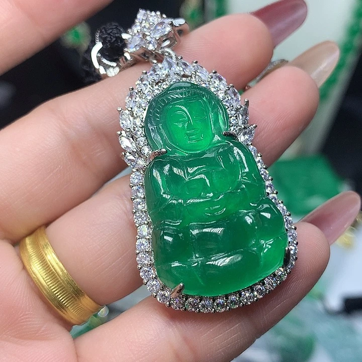 翡翠吊坠(赠链)未镶嵌