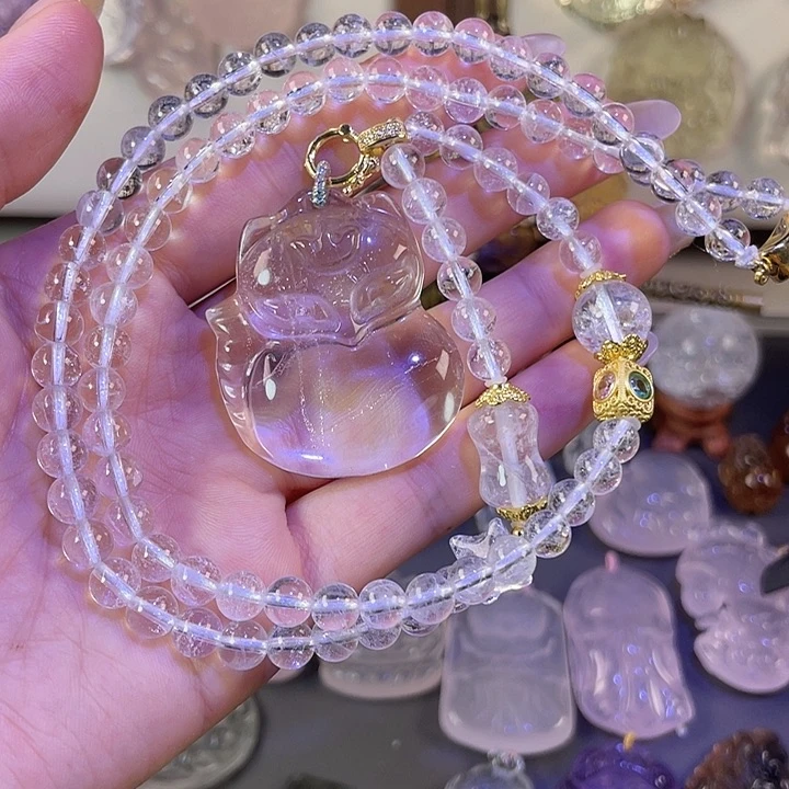 水晶白水晶女王狐未镶嵌