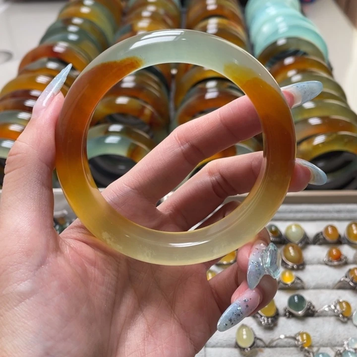 蛇纹石玉未镶嵌手镯53.6